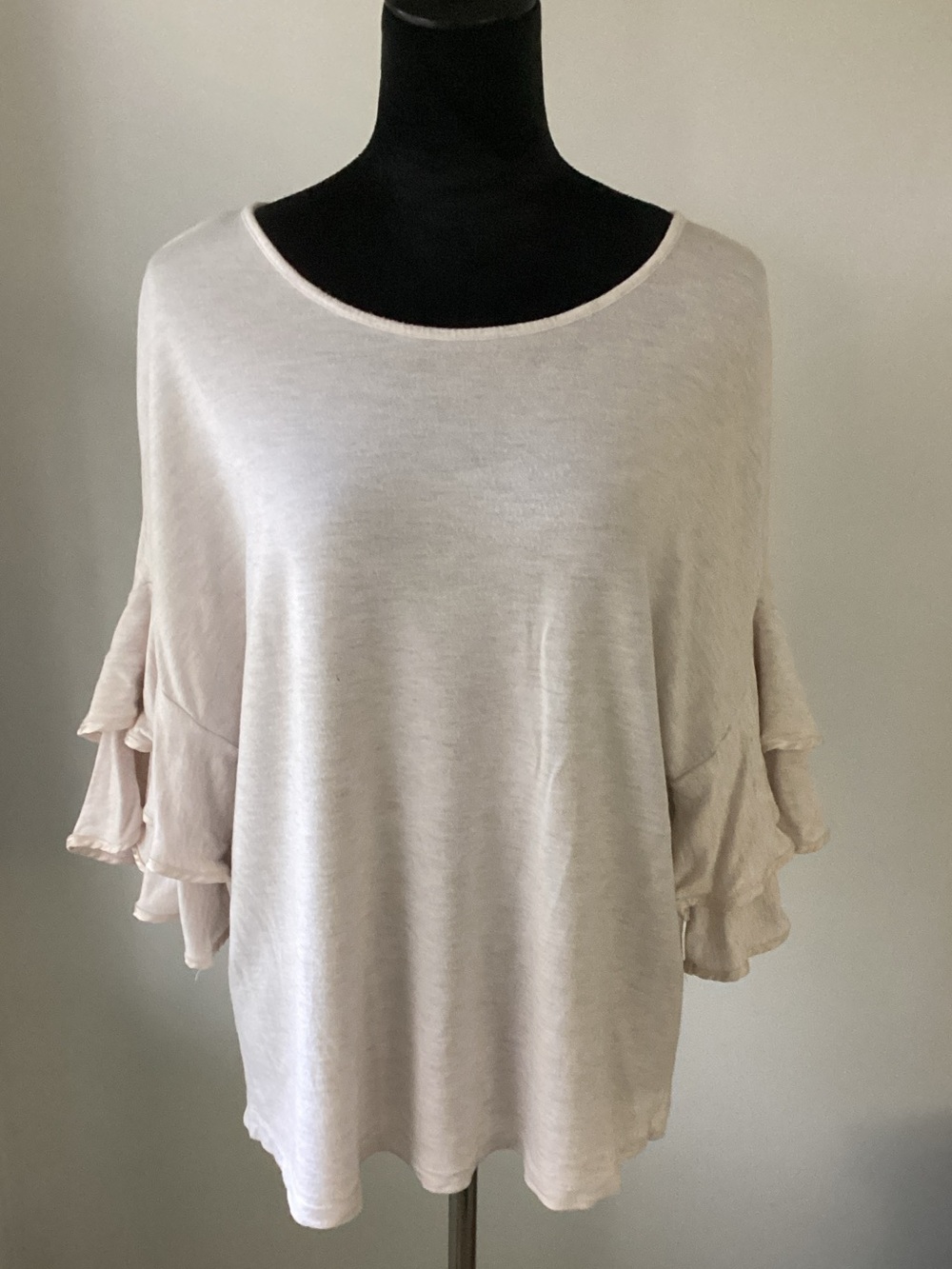 Workshop Republic Clothing Cream Ruffle Sleeve Short-Sleeve Top